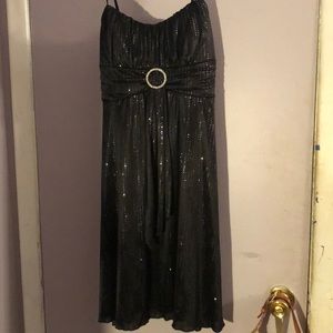 Juniors black sparkling dress
